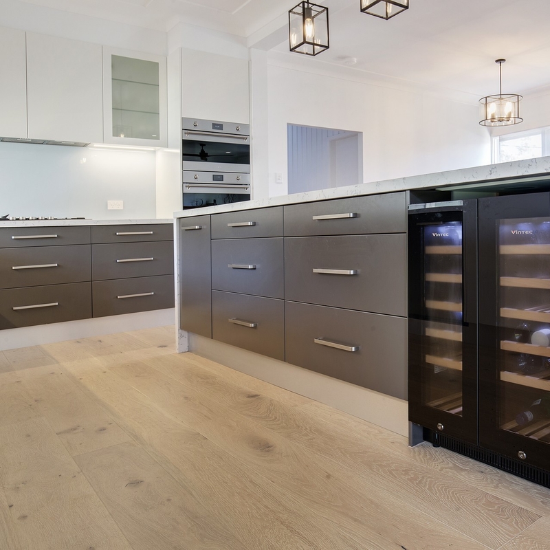 Anti Dumping Dark Grey And White Melamine Kitchen Cabinet Wooden RTA Modular Door