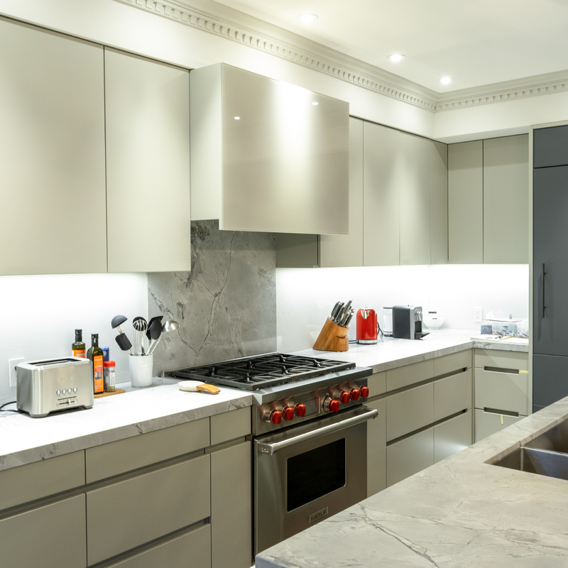 Modern Modular Kitchen Cabinets Ivory White And Light Gray Flat-panel Lacquer Kitchen Designs Made In China