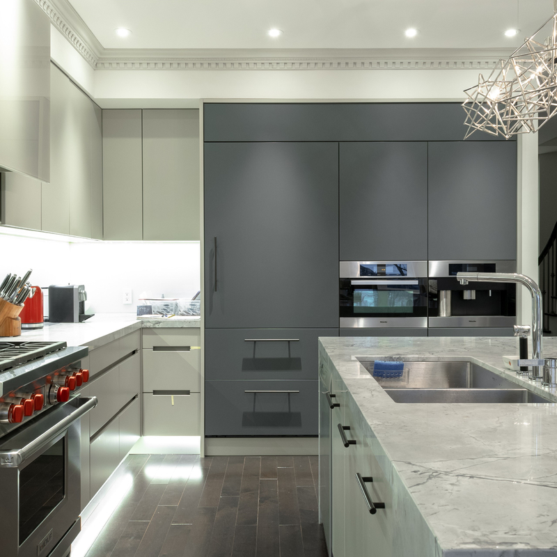 Modern Modular Kitchen Cabinets Ivory White And Light Gray Flat-panel Lacquer Kitchen Designs Made In China