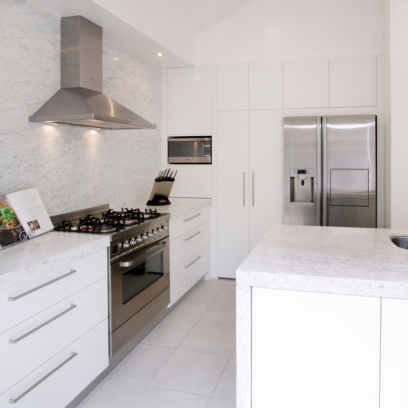 Ready To Assemble Simple Designs Matte White Plain Lacquer Kitchen Cabinet Cheap Modern Kitchen Cabinets