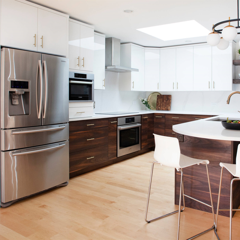 Shaker Style Particle Board Kitchen Cabinets High Gloss White Flat Panel Matte Brown Timber Veneer