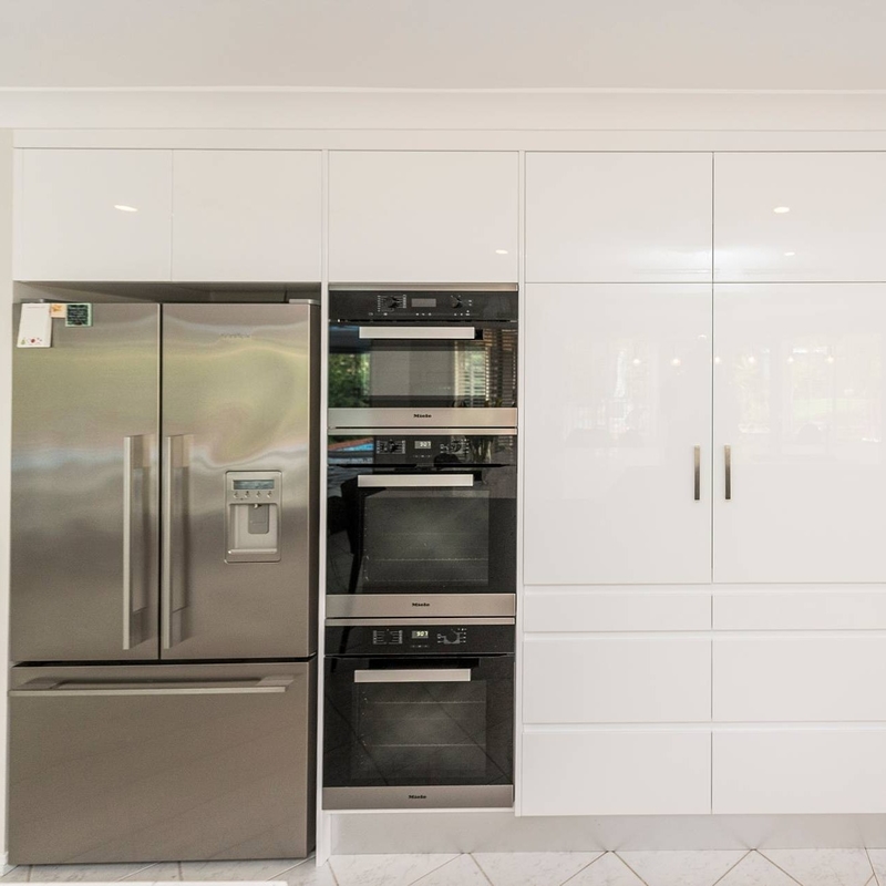 Multi Color Combination Lacquer Kitchen Cabinet With Waterproof Panel