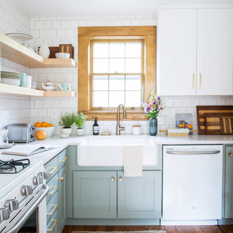 American Shaker Style Light Blue Lacquer Small Kitchen Cabinet Set With Sink For Cottage