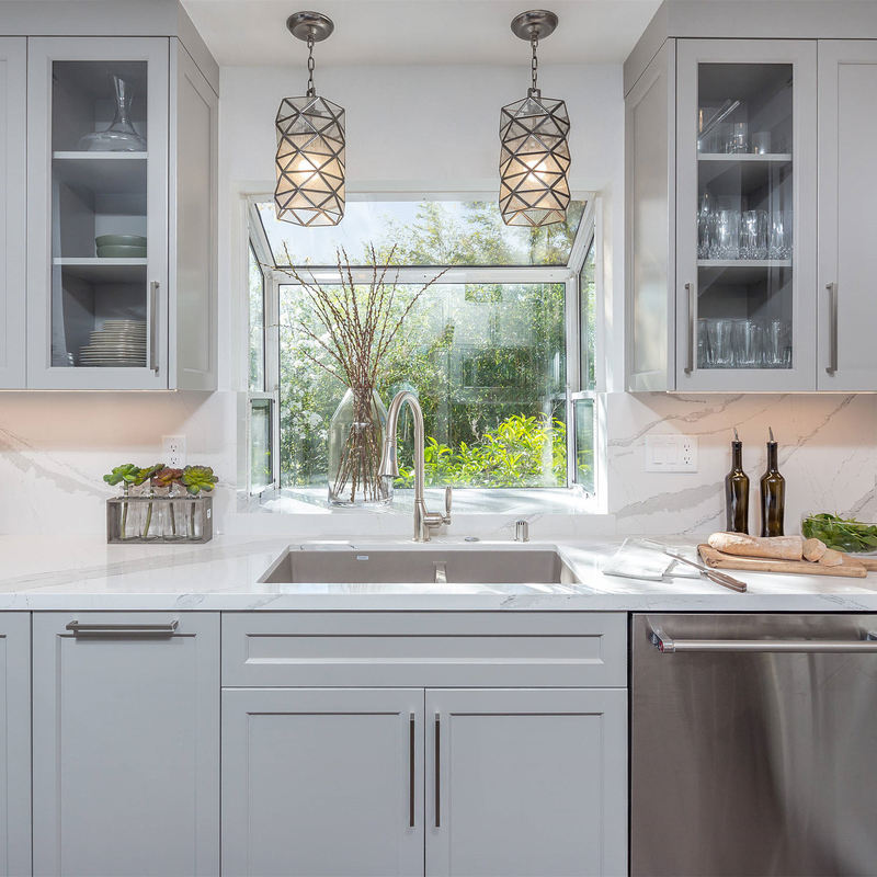 Custom Mini Kitchen Cabinet Matte Light Gray Shaker Style Lacquer Kitchenette For Hotel