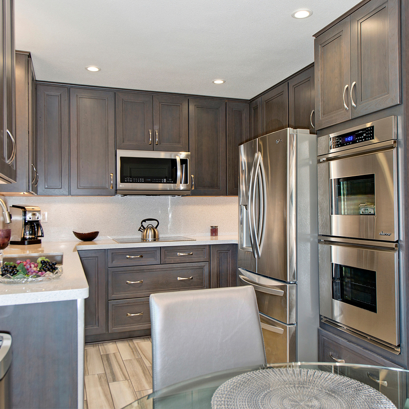 Luxury Custom Lacquer Kitchen Cabinet Complete Walnut Wood Color Classic