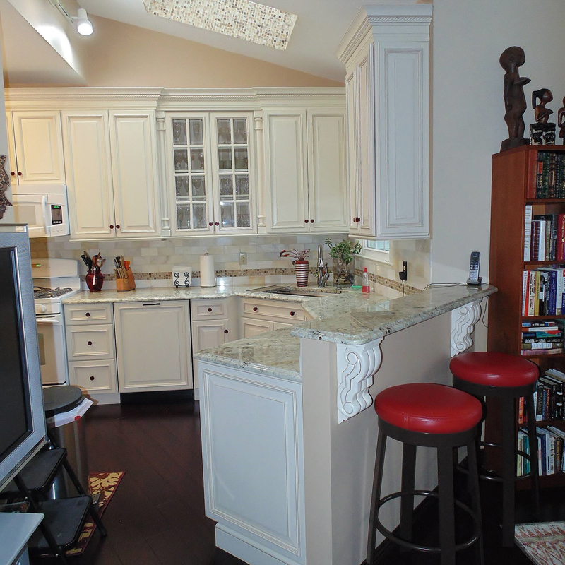 High Quality Farmhouse Cabinet Doors Kitchen White Soild Wood Rustic Cabinets Kitchen Cabinet Designs