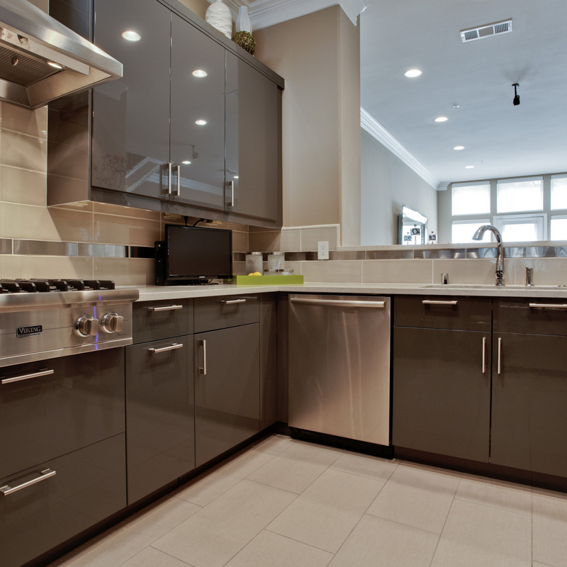 U Shape High Gloss Dark Grey Lacquer Electric Touch Open Kitchen Cabinets For Villa