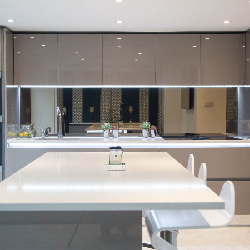 Ready To Assemble Handless Design Champagne High Gloss Acrylic Board German Kitchen Cabinet With Island
